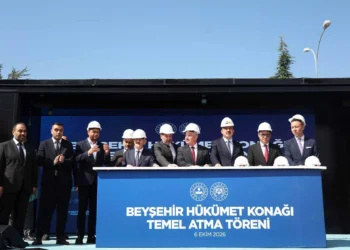 Beyşehir’de çifte yatırım: Hükümet Konağı’nın temeli atıldı, Yakamanastır açıldı
